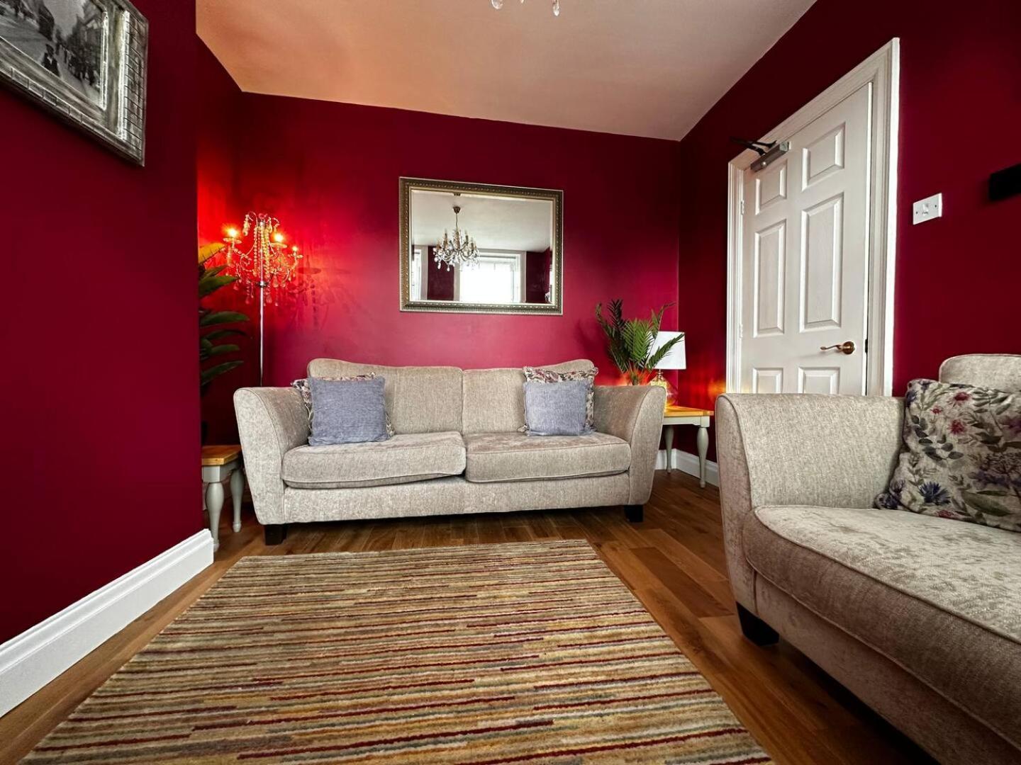 Hébergement de vacances Grammar School Yard Four Bedroom Free Parking Kingston upon Hull