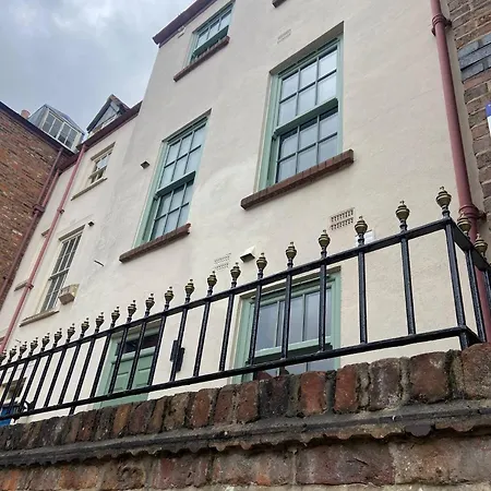 Grammar School Yard Four Bedroom Free Parking Kingston upon Hull Exterior photo