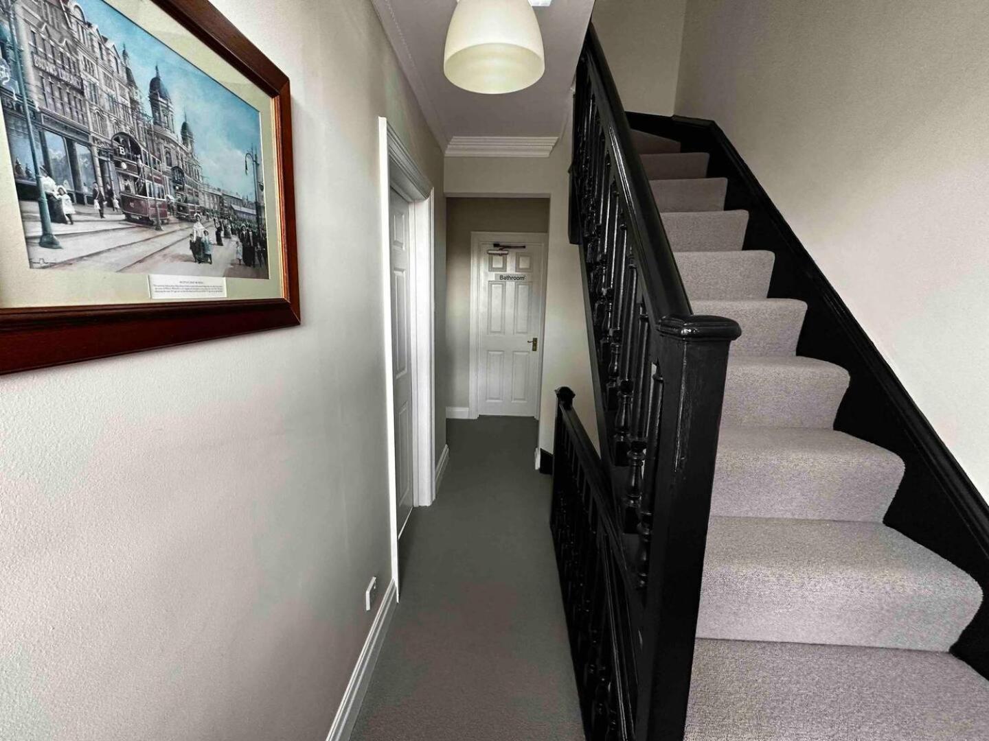 Grammar School Yard Four Bedroom Free Parking Holiday home Kingston upon Hull